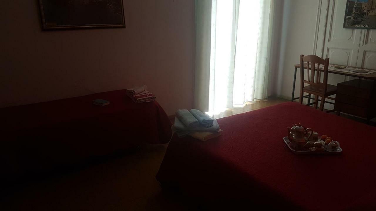 B&B Miraglia Napoli Ngoại thất bức ảnh